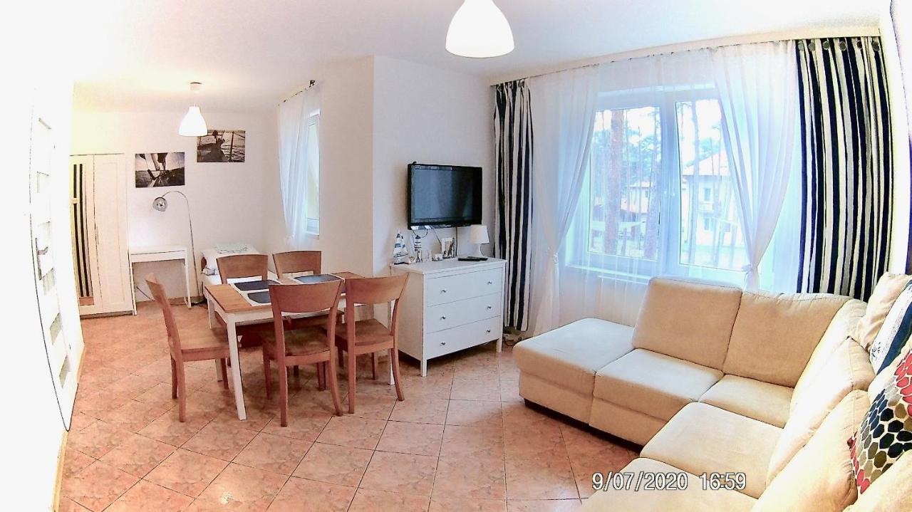 Czarny Bursztyn Apartment Dziwnowek Exterior photo